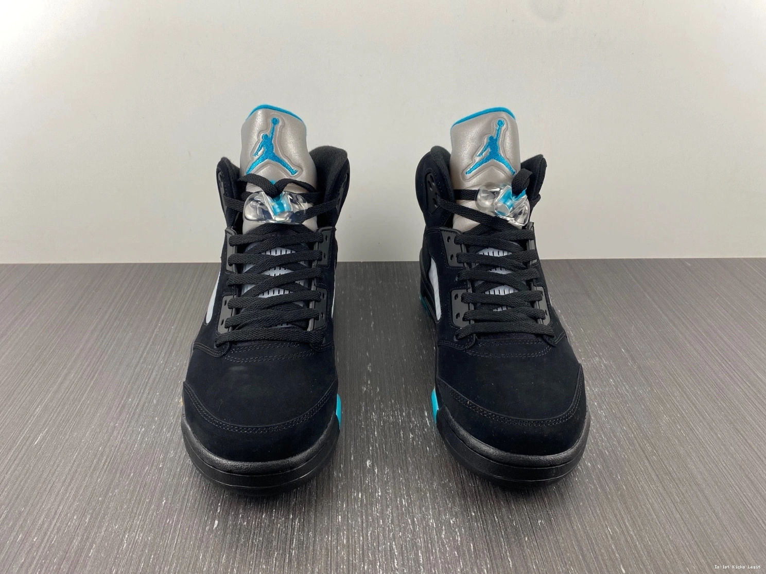 DD0587-047 Air 